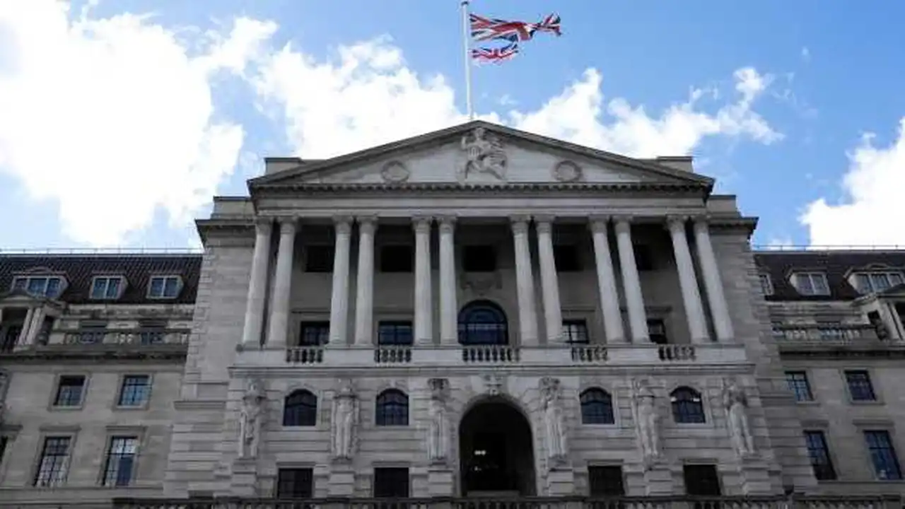 بنكان عالميان يغيران توقعات خفض أسعار الفائدة في الاقتصاد البريطاني المرتقب